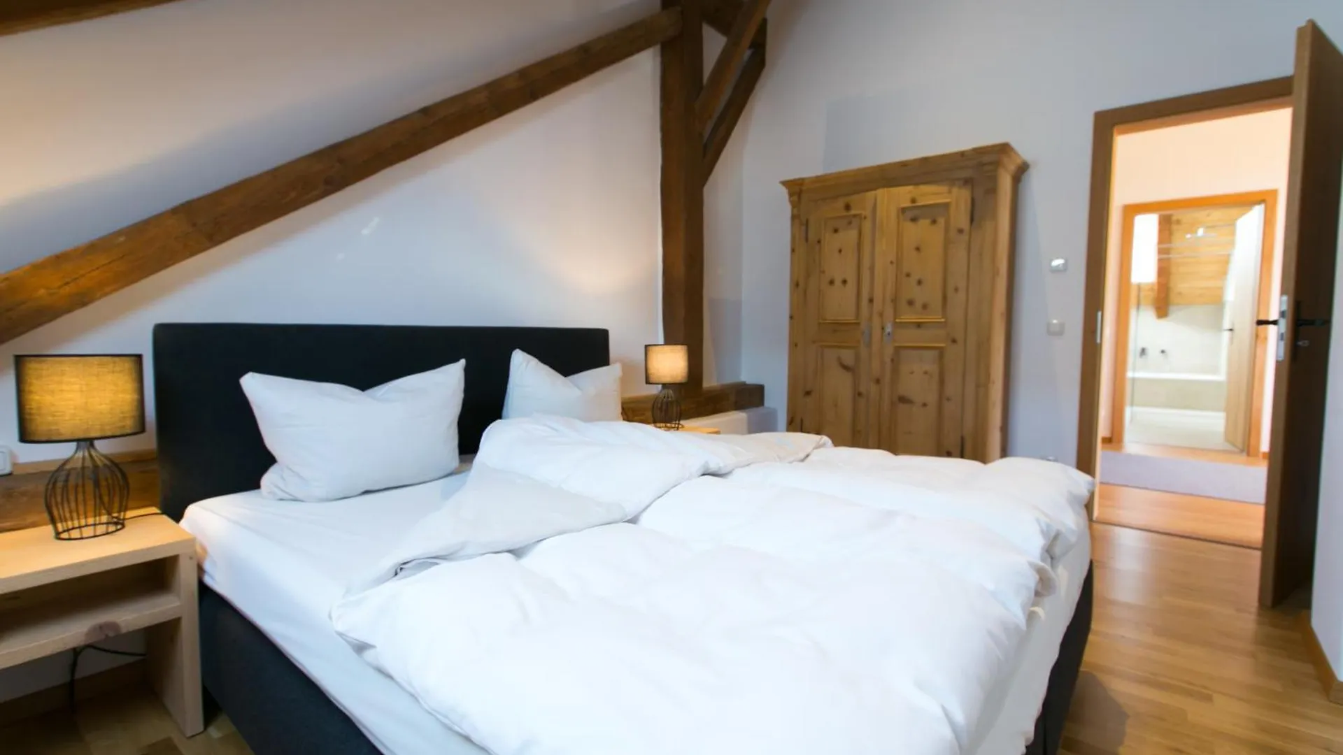 Apartment Bio Ferienwohnungen Im Lieblingsort 1868 Garmisch-Partenkirchen Germany